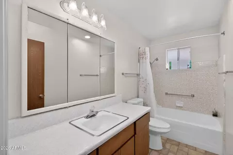 Bath - 4211 E Crescent Ave, Mesa, AZ 85206 photo 2 of 4