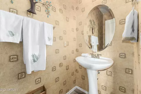 Bath - 3015 E Packard Dr, Gilbert, AZ 85298 photo 1 of 4