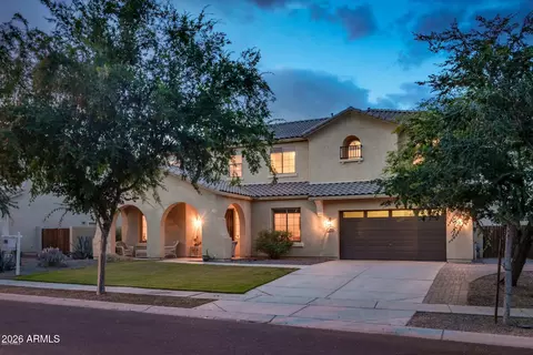 2738 E Janelle Way, Gilbert, AZ 85298