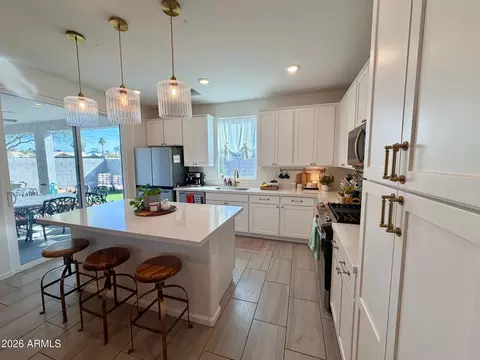Kitchen - 2037 S Saguaro Dr, Apache Junction, AZ 85120 photo 4 of 4