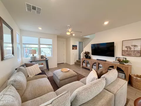 Living - 2037 S Saguaro Dr, Apache Junction, AZ 85120 photo 3 of 4