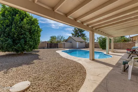 Exterior - 2249 E Greenway Rd, Phoenix, AZ 85022 photo 6 of 7
