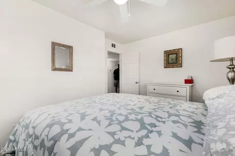 Bedroom - 2249 E Greenway Rd, Phoenix, AZ 85022 photo 7 of 9