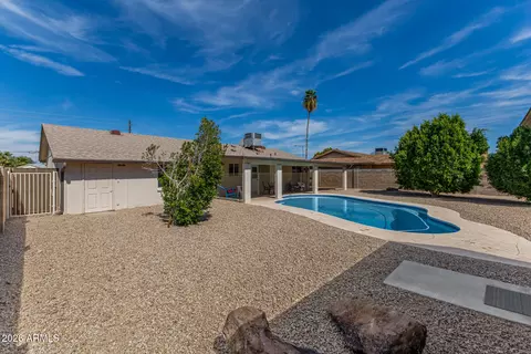 Exterior - 2249 E Greenway Rd, Phoenix, AZ 85022 photo 5 of 7