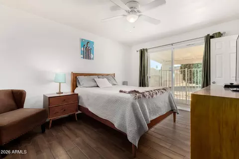 Bedroom - 2249 E Greenway Rd, Phoenix, AZ 85022 photo 1 of 9