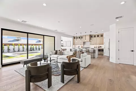 Living - 4015 E Glenrosa Ave, Phoenix, AZ 85018 photo 5 of 5