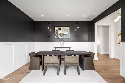 Dining - 4015 E Glenrosa Ave, Phoenix, AZ 85018 photo 2 of 3
