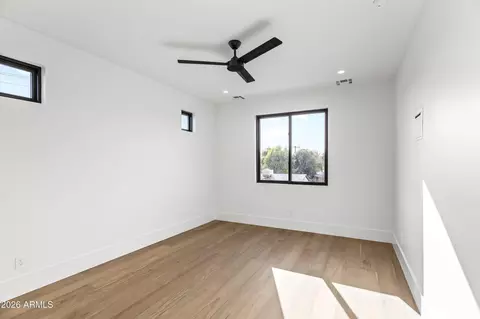 Bedroom - 4015 E Glenrosa Ave, Phoenix, AZ 85018 photo 5 of 5