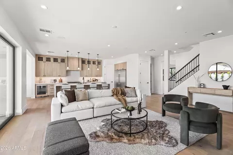 Living - 4015 E Glenrosa Ave, Phoenix, AZ 85018 photo 3 of 5