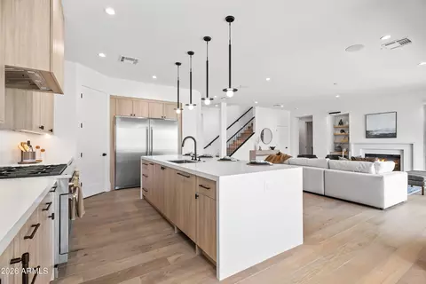 Kitchen - 4015 E Glenrosa Ave, Phoenix, AZ 85018 photo 2 of 3