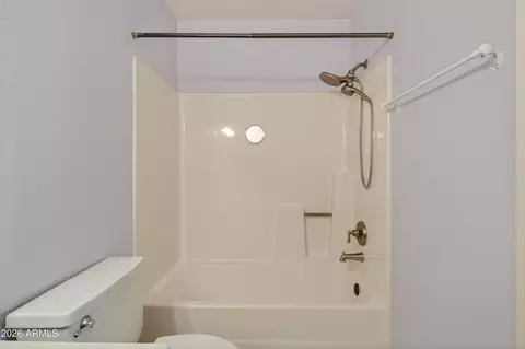 Bath - 1446 E Grovers Ave #4, Phoenix, AZ 85022 photo 2 of 3