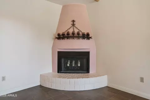 Living - 1446 E Grovers Ave #4, Phoenix, AZ 85022 photo 3 of 3