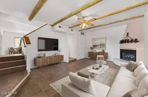 Living - 1446 E Grovers Ave #4, Phoenix, AZ 85022 photo 2 of 3