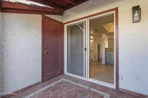Exterior - 2838 E Beck Ln #2, Phoenix, AZ 85032 photo 2 of 3