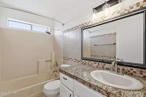 Bath - 2838 E Beck Ln #2, Phoenix, AZ 85032 photo 2 of 2