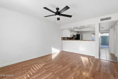 Living - 2838 E Beck Ln #2, Phoenix, AZ 85032 photo 2 of 4