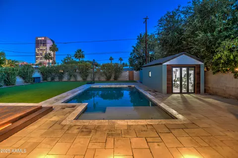 Exterior - 71 W Cypress St, Phoenix, AZ 85003 photo 6 of 8