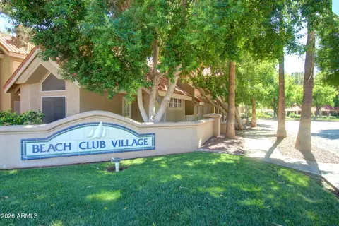 Exterior - 1633 E Lakeside Dr #27, Gilbert, AZ 85234 photo 6 of 14