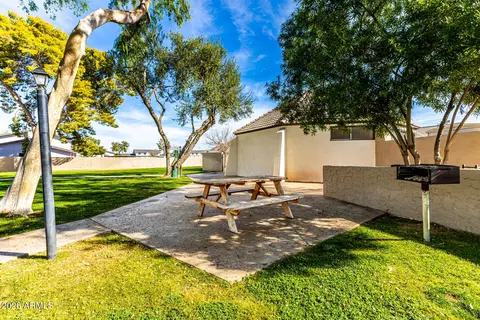 Exterior - 1139 E Belmont Ave, Phoenix, AZ 85020 photo 6 of 13