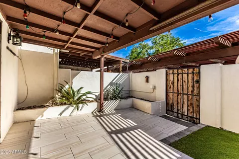 Exterior - 1139 E Belmont Ave, Phoenix, AZ 85020 photo 2 of 13