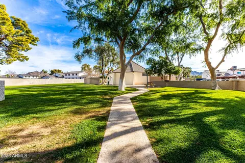 Exterior - 1139 E Belmont Ave, Phoenix, AZ 85020 photo 4 of 13