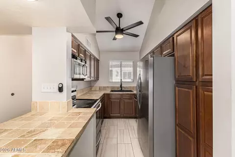 Kitchen - 1139 E Belmont Ave, Phoenix, AZ 85020 photo 1 of 3