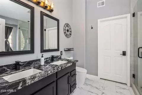 Bath - 3324 E Brookwood Ct, Phoenix, AZ 85048 photo 2 of 7