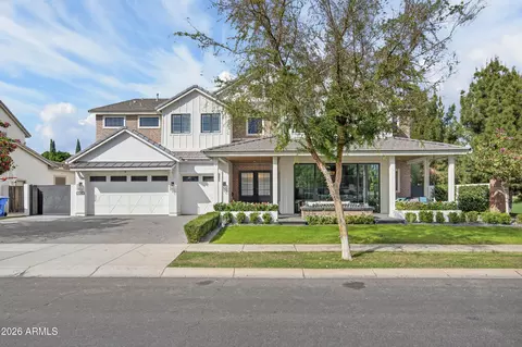 Exterior - 2980 E Boot Track Trl, Gilbert, AZ 85296 photo 2 of 10