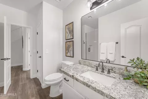 Bath - 8148 E Sienna St, Mesa, AZ 85207 photo 8 of 8