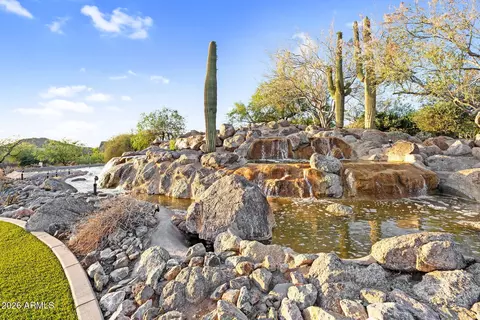 View/Area - 8148 E Sienna St, Mesa, AZ 85207 photo 4 of 9