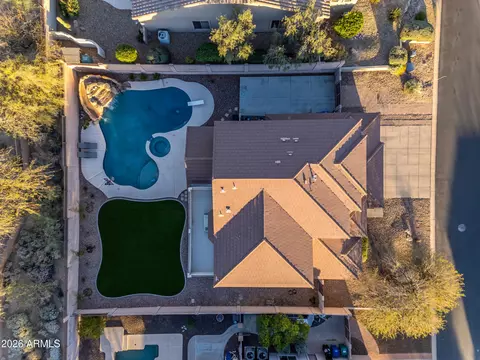 View/Area - 8148 E Sienna St, Mesa, AZ 85207 photo 1 of 9