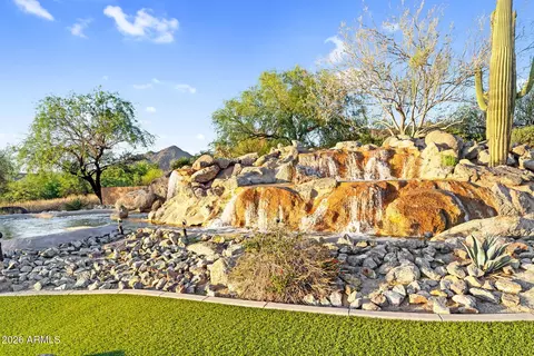 View/Area - 8148 E Sienna St, Mesa, AZ 85207 photo 3 of 9