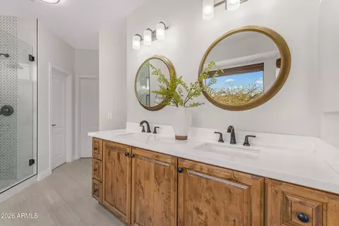 Bath - 8148 E Sienna St, Mesa, AZ 85207 photo 1 of 8