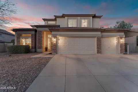 8148 E Sienna St, Mesa, AZ 85207