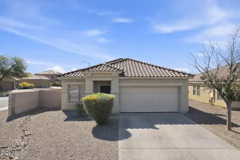 575 W Silver Reef Ct, Casa Grande, AZ 85122