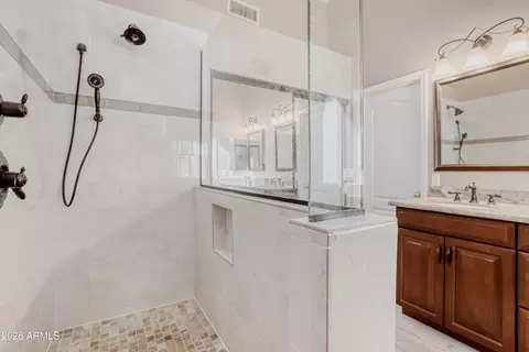 4344 E Melinda Ln, Phoenix, AZ 85050 photo 12