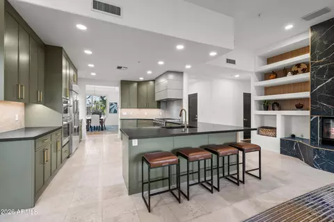 10930 E Quarry Trl, Scottsdale, AZ 85262