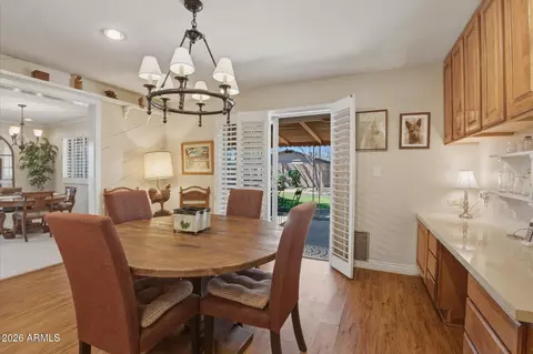 Dining - 7720 N 3rd Ave, Phoenix, AZ 85021 photo 2 of 3
