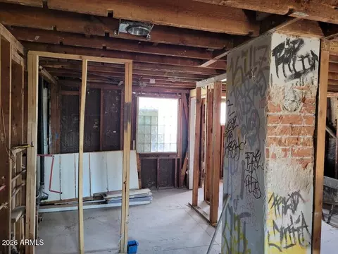 Entry Way - 215 N 12th Ave, Phoenix, AZ 85007 photo 4 of 4