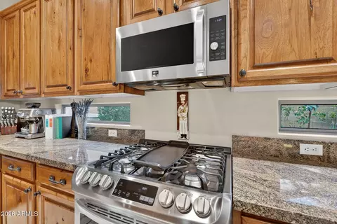 Kitchen - 4155 E Dubois Ave, Gilbert, AZ 85298 photo 4 of 4