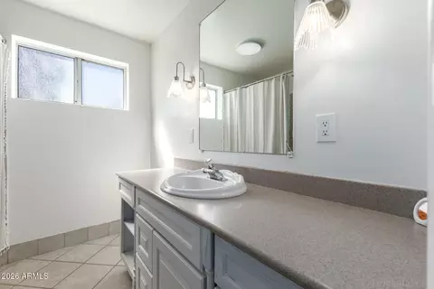 Bath - 855 E 7th St, Mesa, AZ 85203 photo 5 of 5