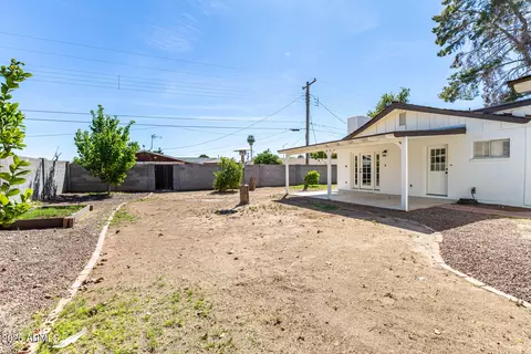 Exterior - 855 E 7th St, Mesa, AZ 85203 photo 5 of 8