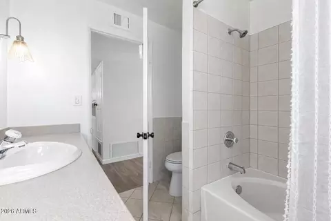 Bath - 855 E 7th St, Mesa, AZ 85203 photo 4 of 5