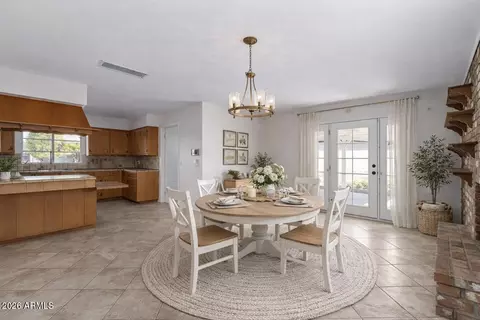 Dining - 855 E 7th St, Mesa, AZ 85203 photo 1 of 1