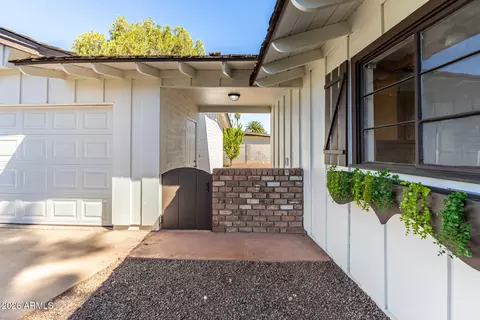 Exterior - 855 E 7th St, Mesa, AZ 85203 photo 3 of 8