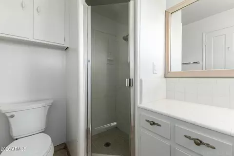 Bath - 855 E 7th St, Mesa, AZ 85203 photo 2 of 5