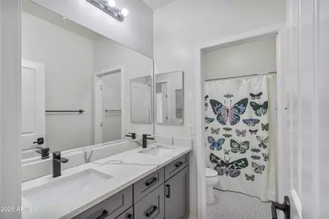 Bath - 3350 E Morrison Ranch Pkwy, Gilbert, AZ 85296 photo 8 of 8