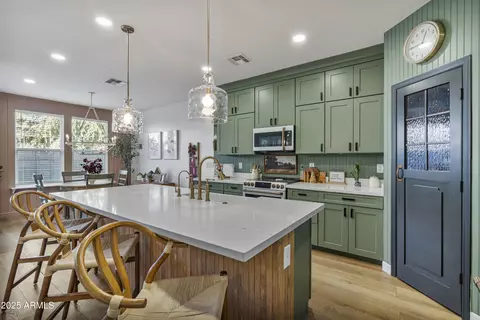 Kitchen - 3350 E Morrison Ranch Pkwy, Gilbert, AZ 85296 photo 4 of 9
