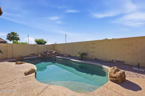 Exterior - 3271 E Santa Fe Ln, Gilbert, AZ 85297 photo 4 of 9