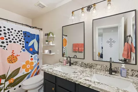 Bath - 3271 E Santa Fe Ln, Gilbert, AZ 85297 photo 3 of 3